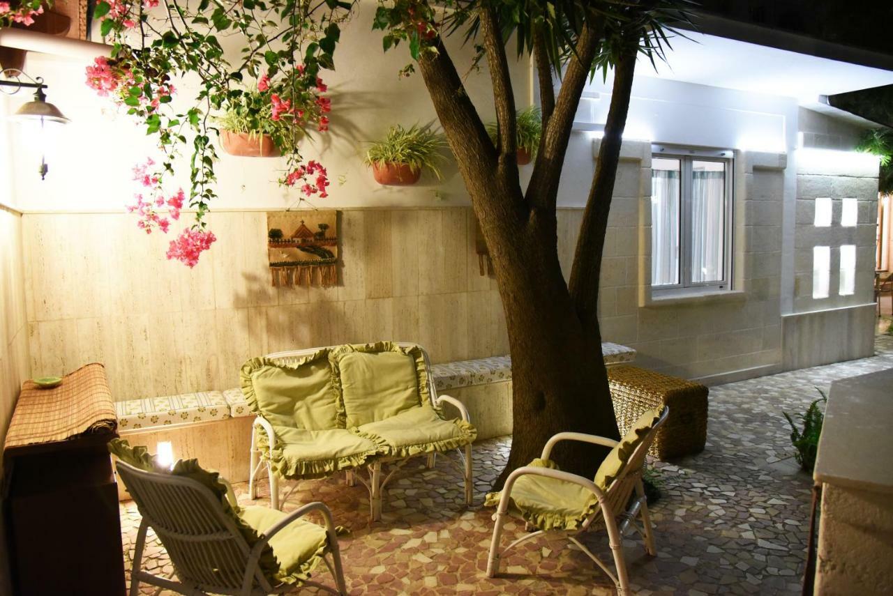 B&B Al Vecchio Glicine Торе Кане Екстериор снимка